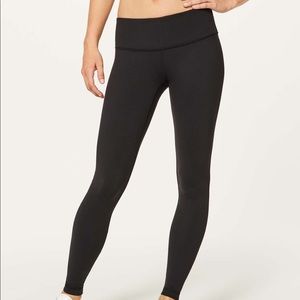 Black Lululemon Wunder Under Leggings